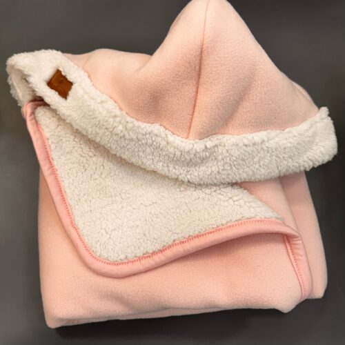 Manta Polar con Capucha Rosa