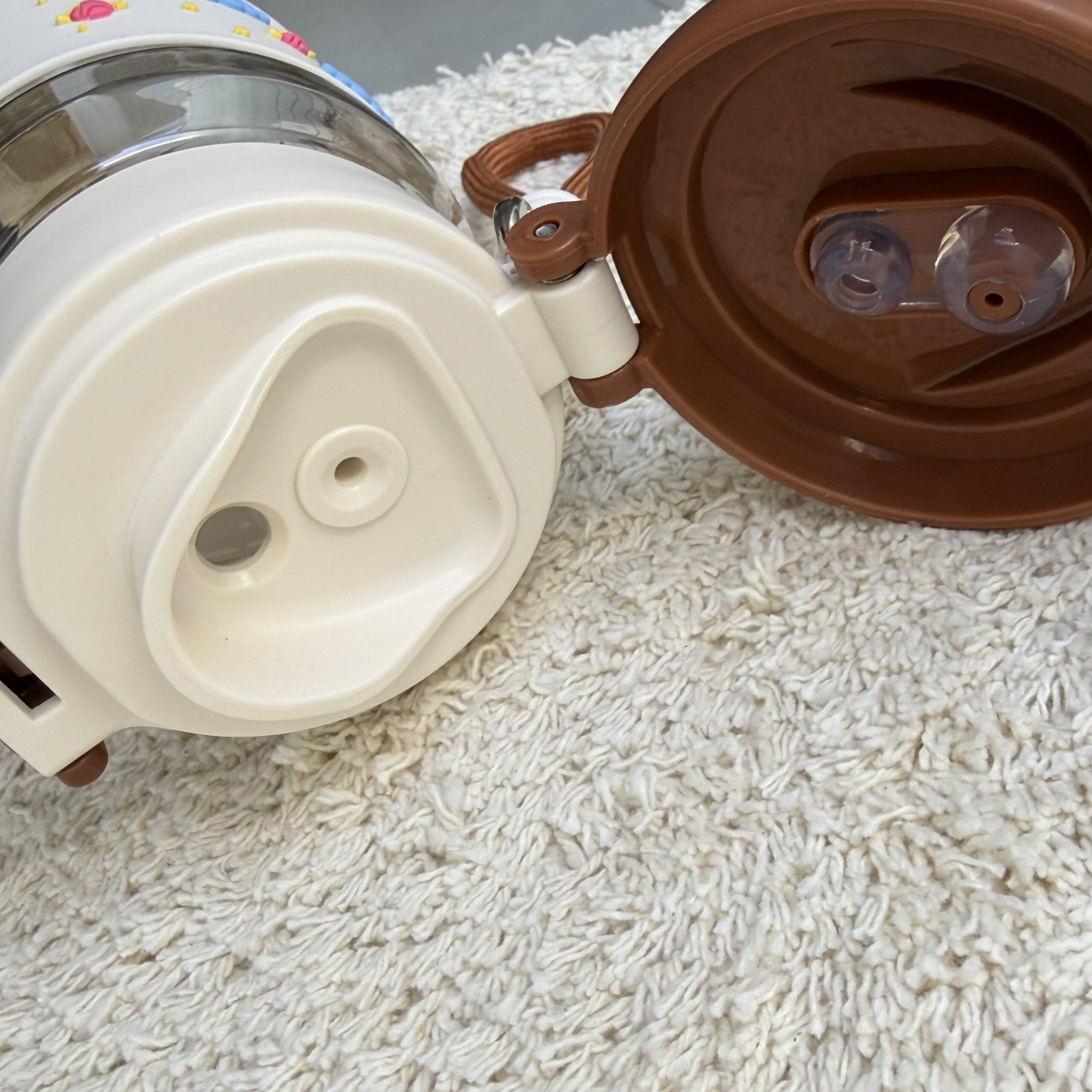 Botella Capybara 2 picos