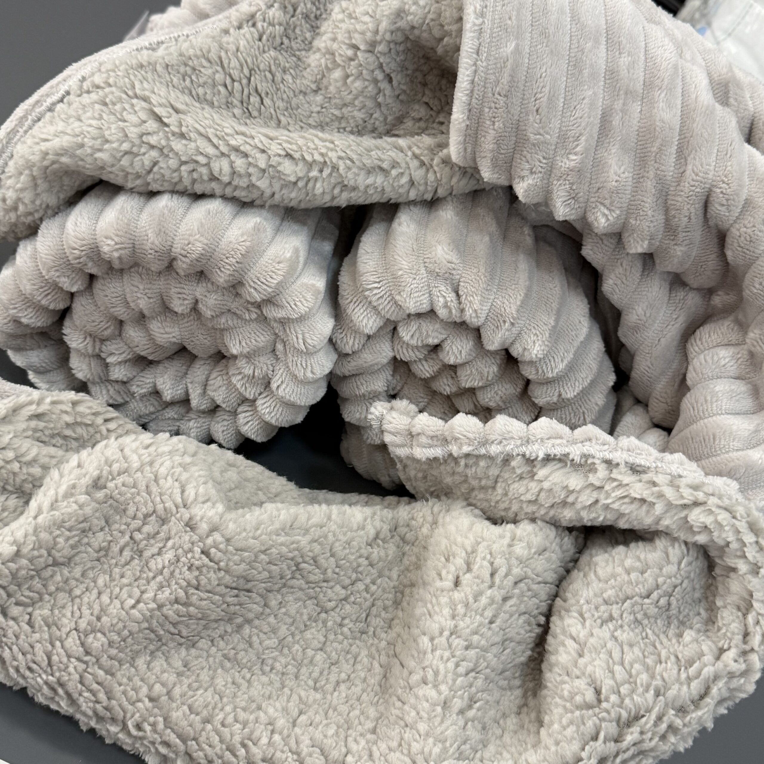 Manta con corderito- Ivory